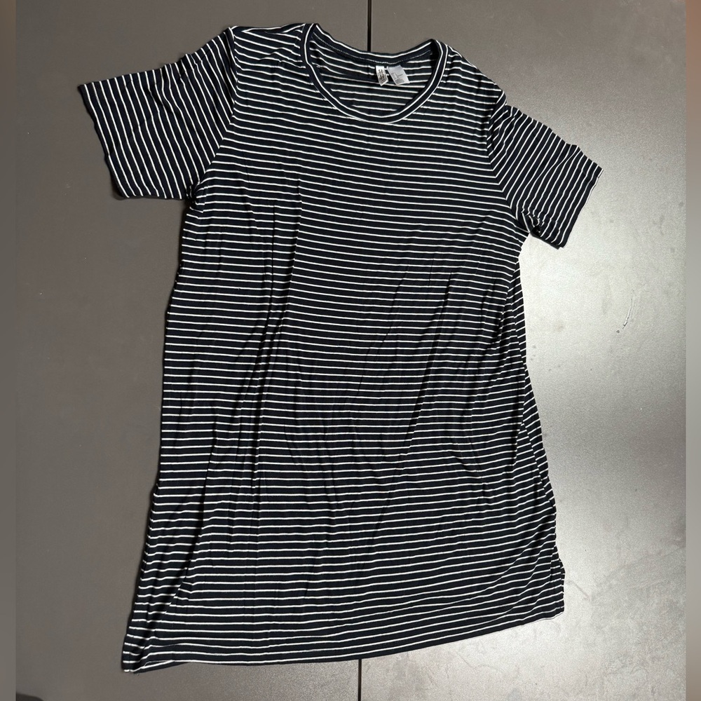 Women’s Navy and White Striped T-Shirt Dress